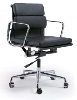 Charles Eames Soft Pad Chair EA 217 