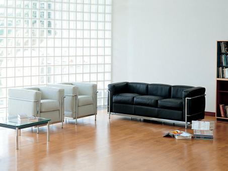Lc2 couch clearance