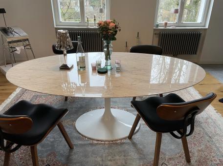 Saarinen tulip discount oval dining table